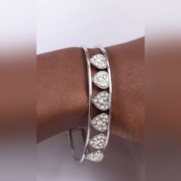 Beautiful Rhinestone Heart Cuff Bracelet - Picture 2 of 2